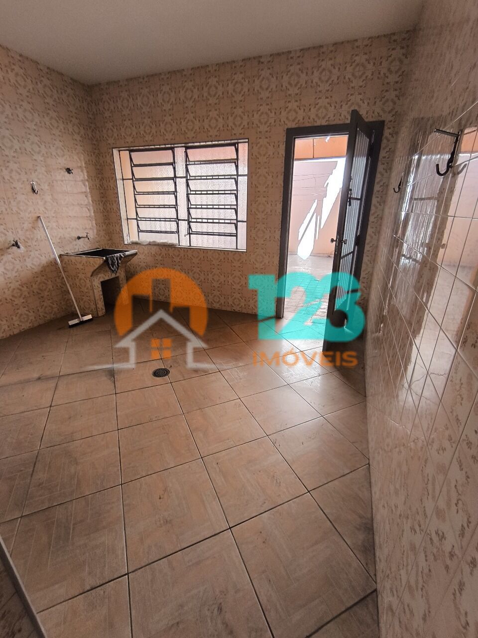 Image 13
